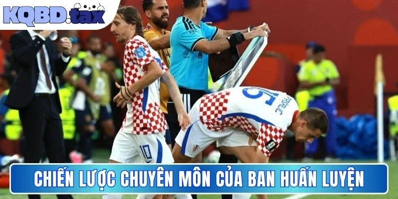Chiến lược chuyên môn của ban huấn luyện